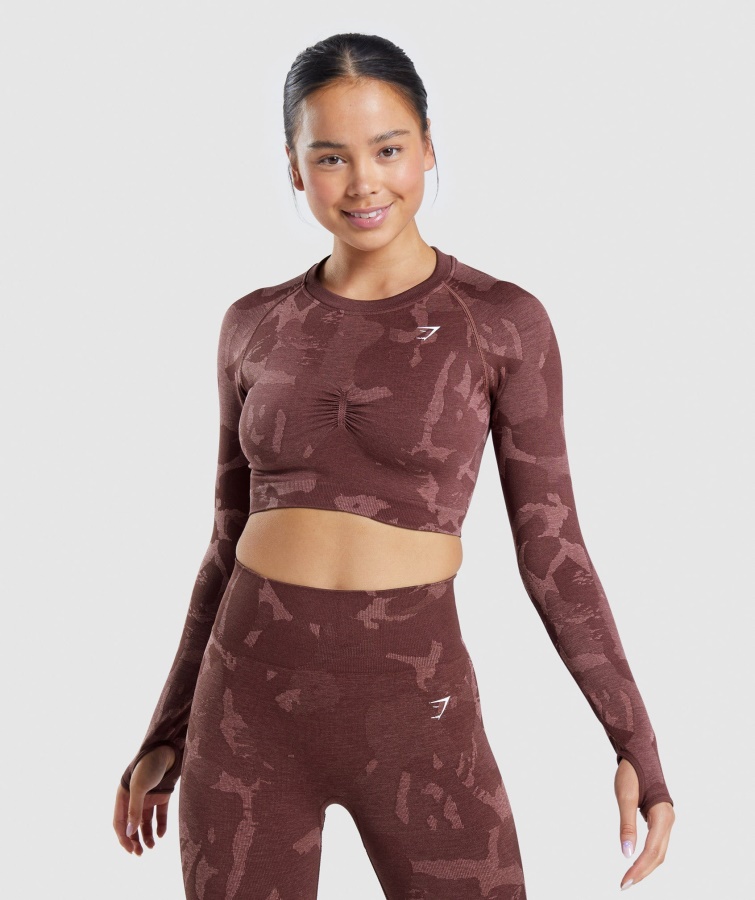 Gymshark Adapt Camo Nahtloses Langärmliges Bauchfreies Top Savanna-kirschbraun